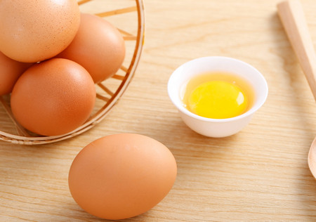 宝宝第一次吃蛋黄吃多少合适