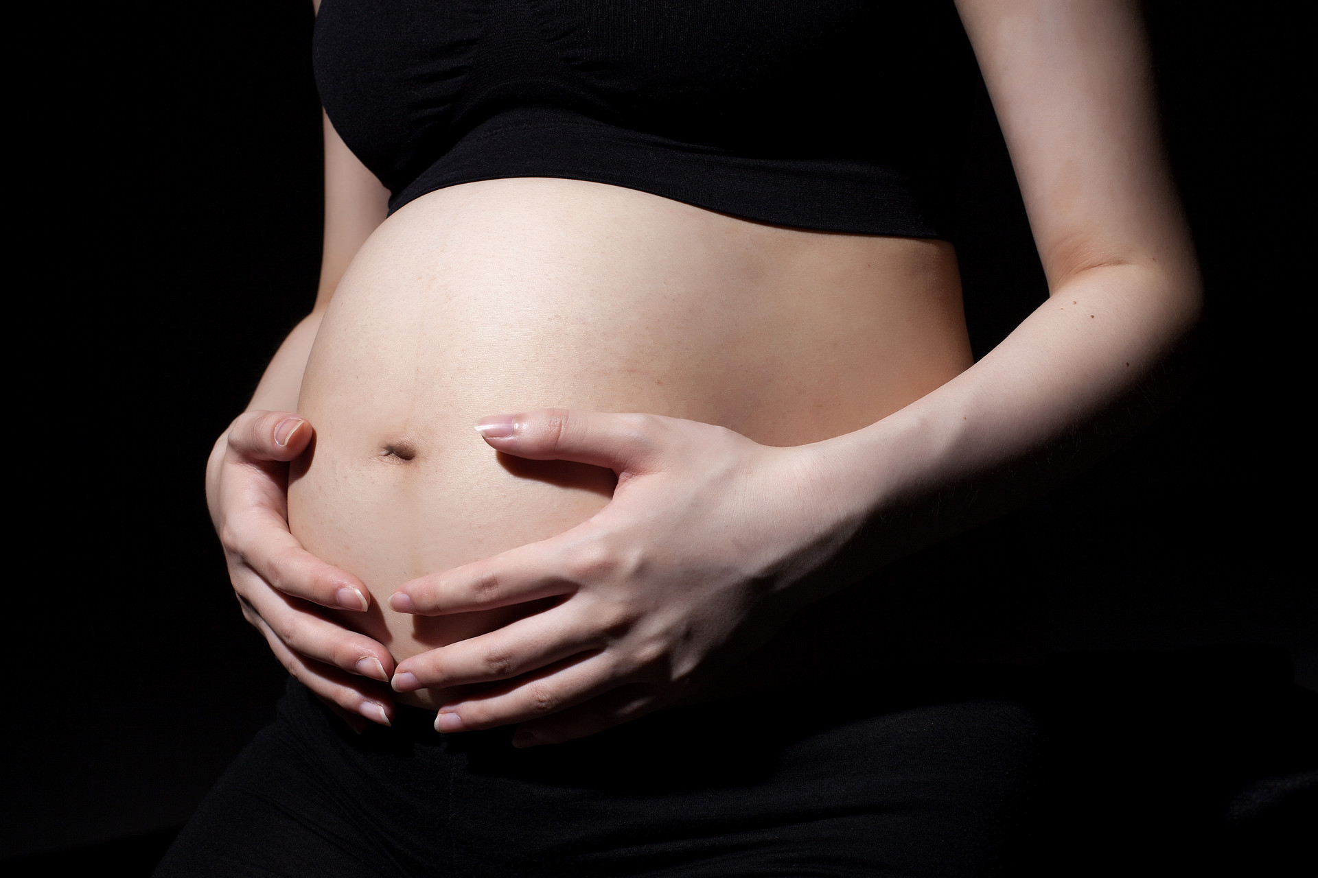 怀孕几个月老中医就能摸出生男生女